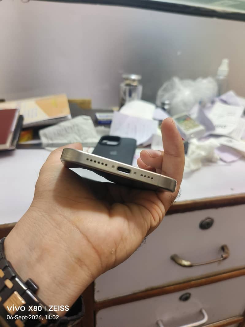 Apple iPhone 15 Pro Max 3