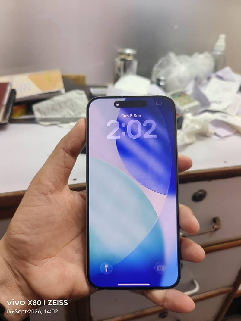 Apple iPhone 15 Pro Max 4