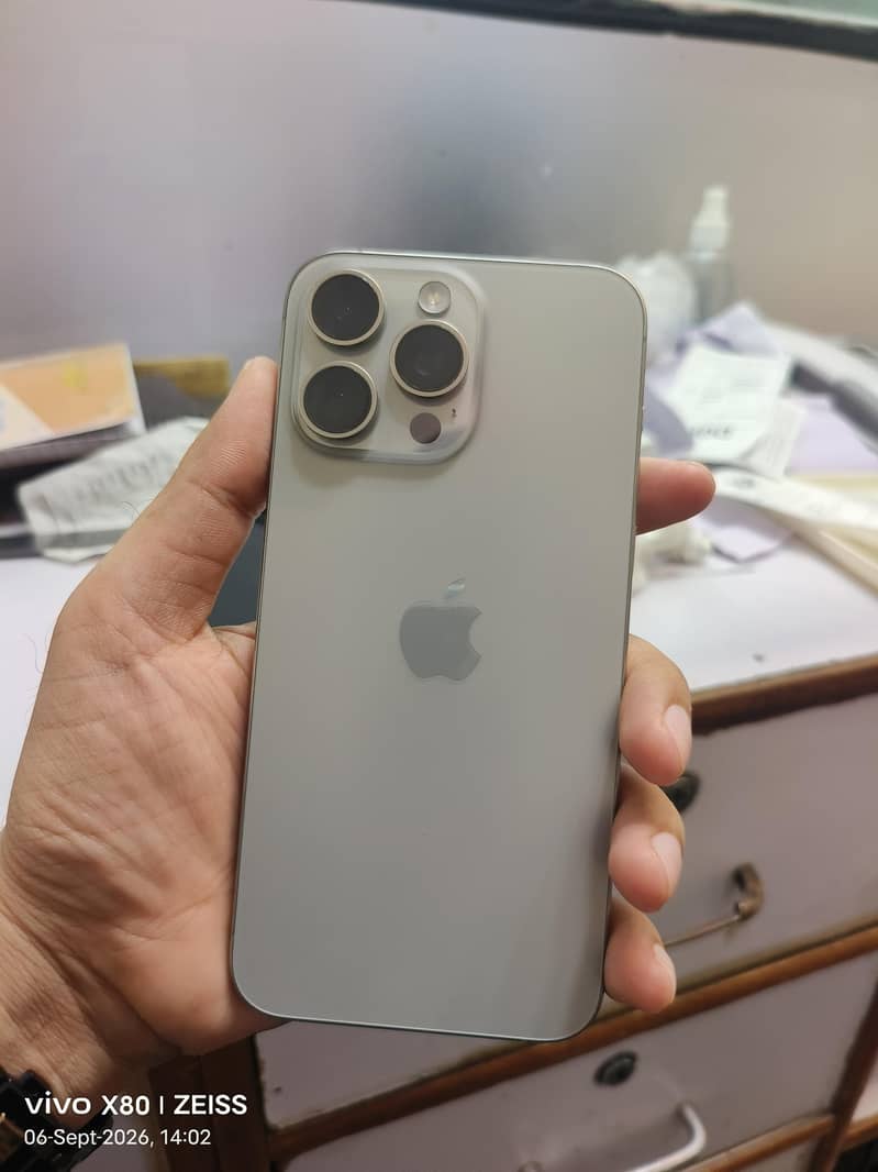 Apple iPhone 15 Pro Max 5