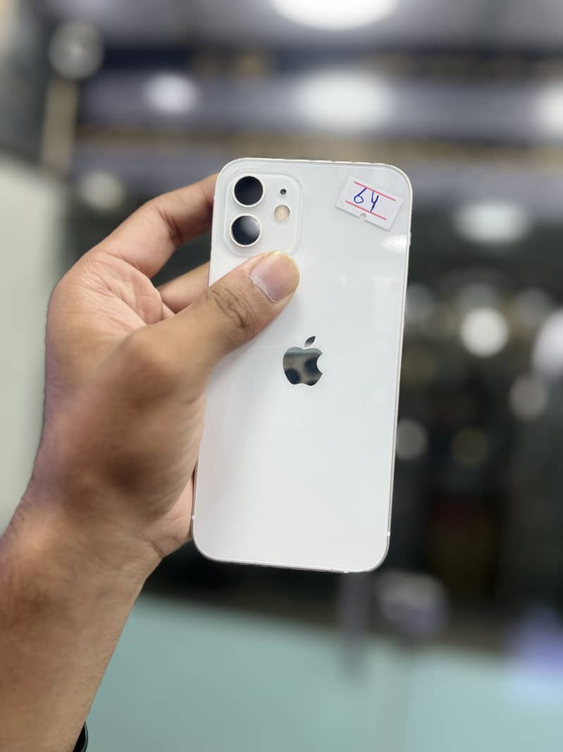 Apple iPhone 12 2