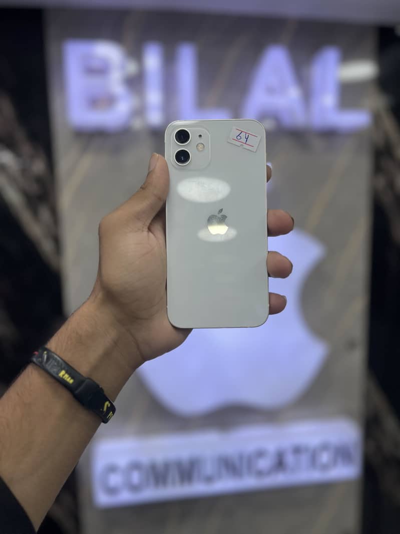 Apple iPhone 12 12