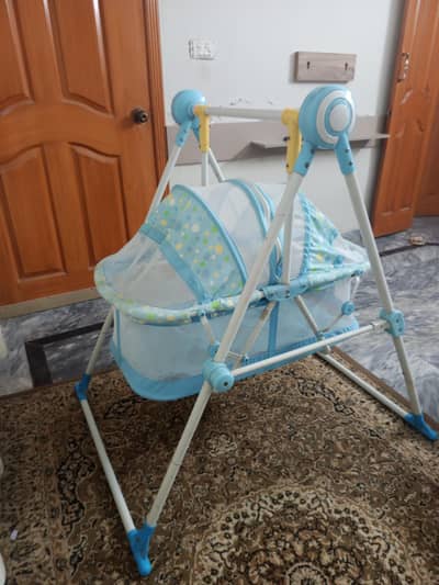 swing for newborn