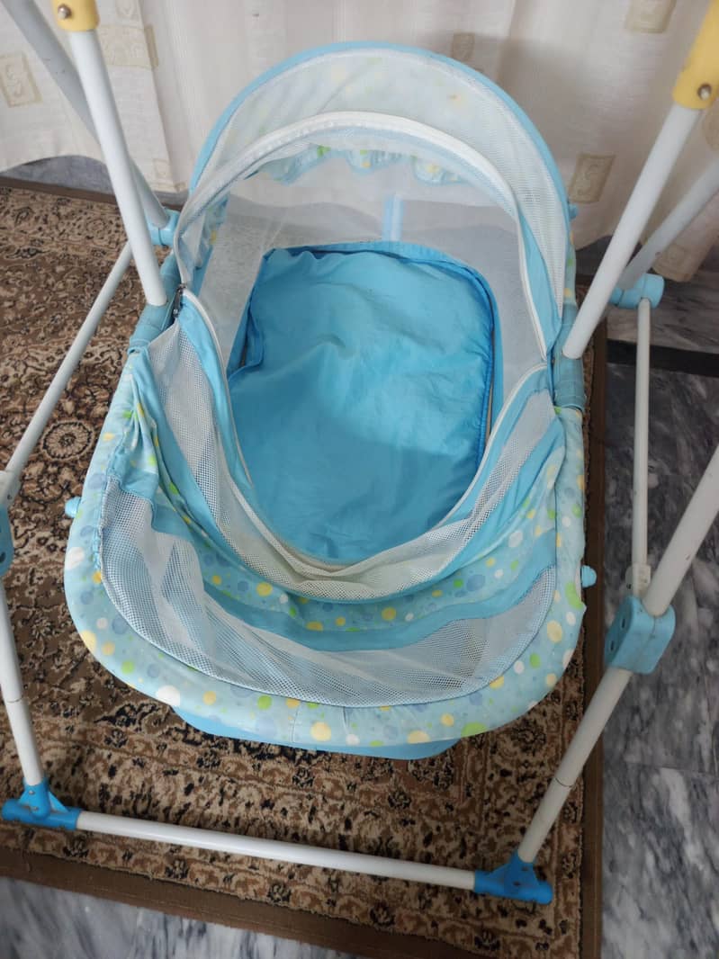 swing for newborn 1