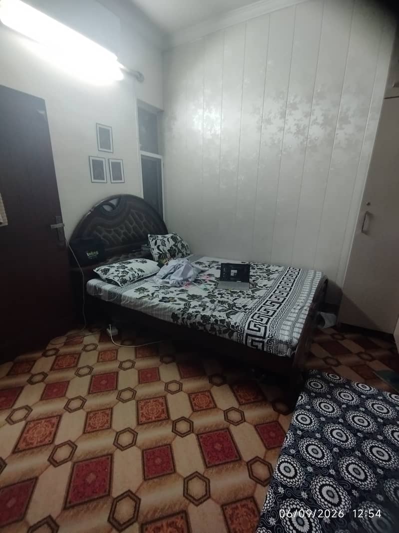 Double bed with dressing table only 0