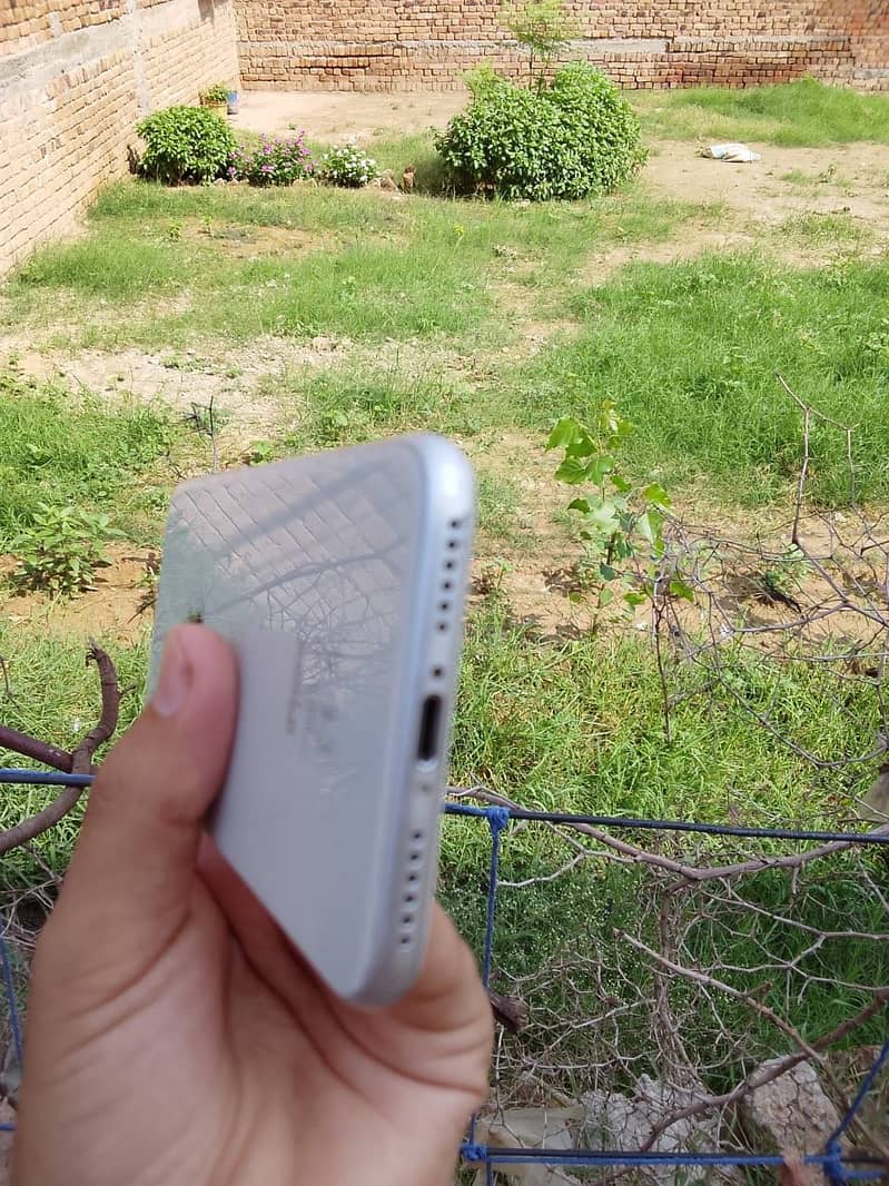 Apple iPhone 8 2