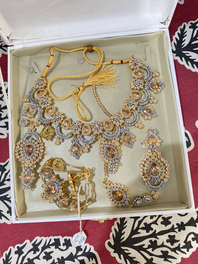 4 piece set 0