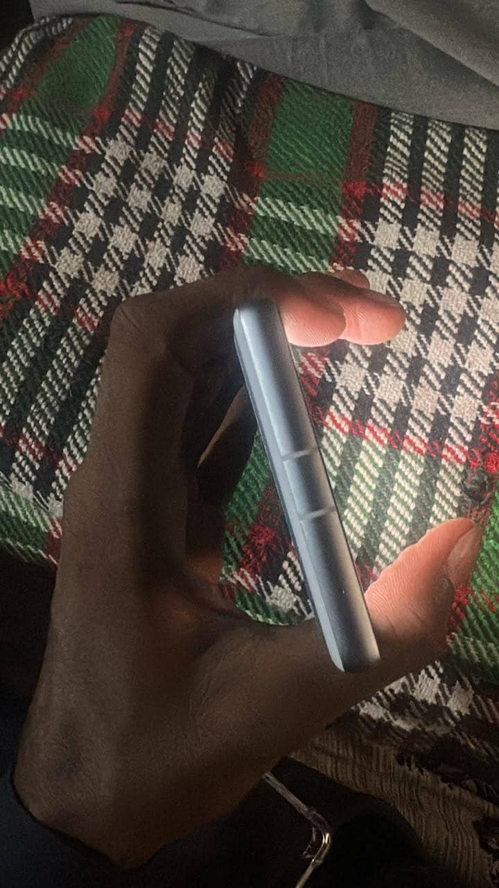 Google Pixel 7. . 1