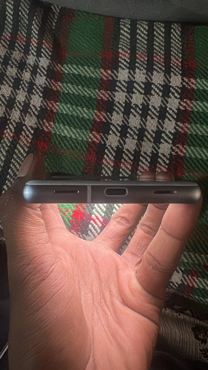 Google Pixel 7. . 4
