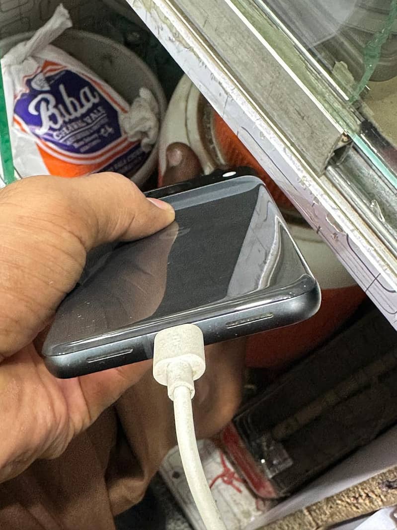 Google Pixel 8 2