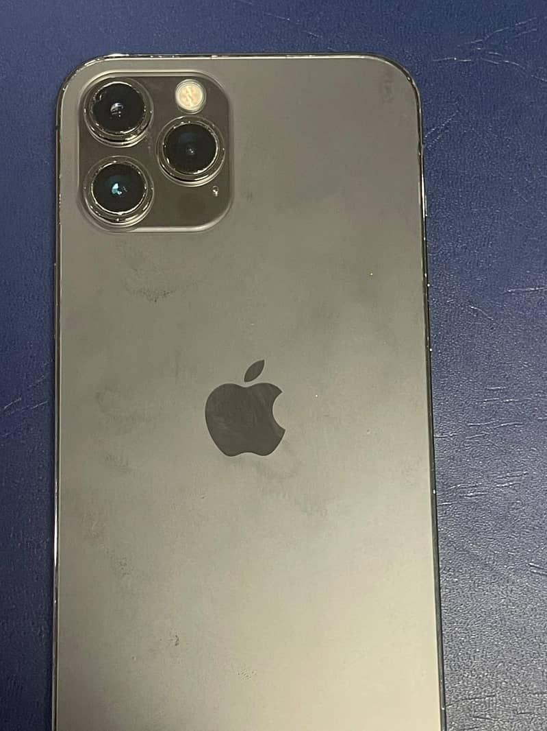 Iphone 12 pro max 4