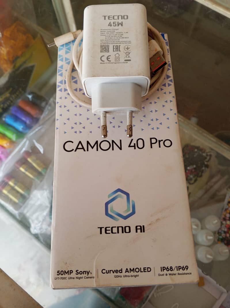 Tecno CAMON 40 Pro 6