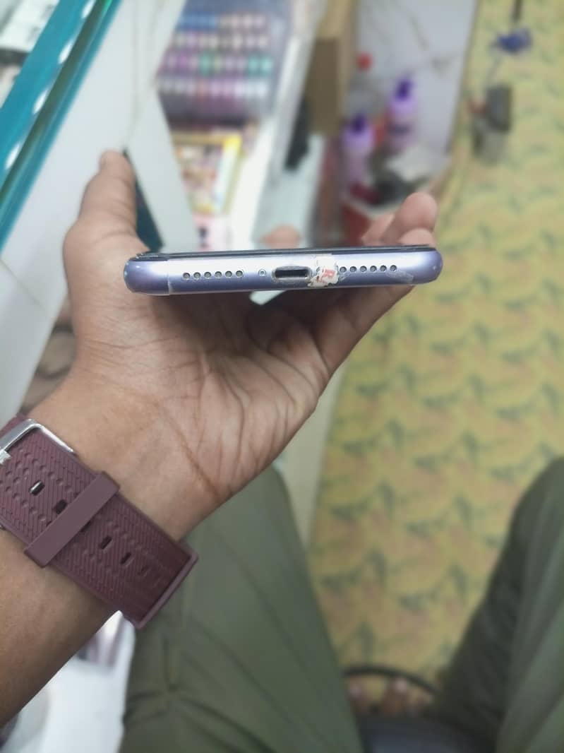 Apple iPhone 11 2