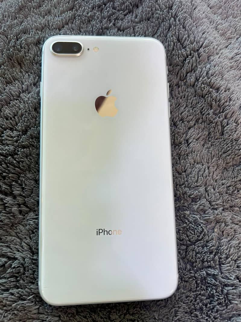 Apple iPhone 8 Plus 0