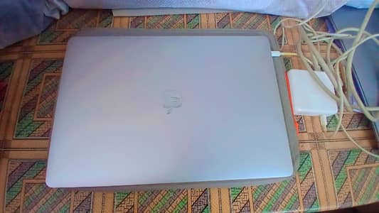 MacBook Pro 15" 2019 | Core i9 | 32GB/1TB | 4GB Radeon | Touch Bar
