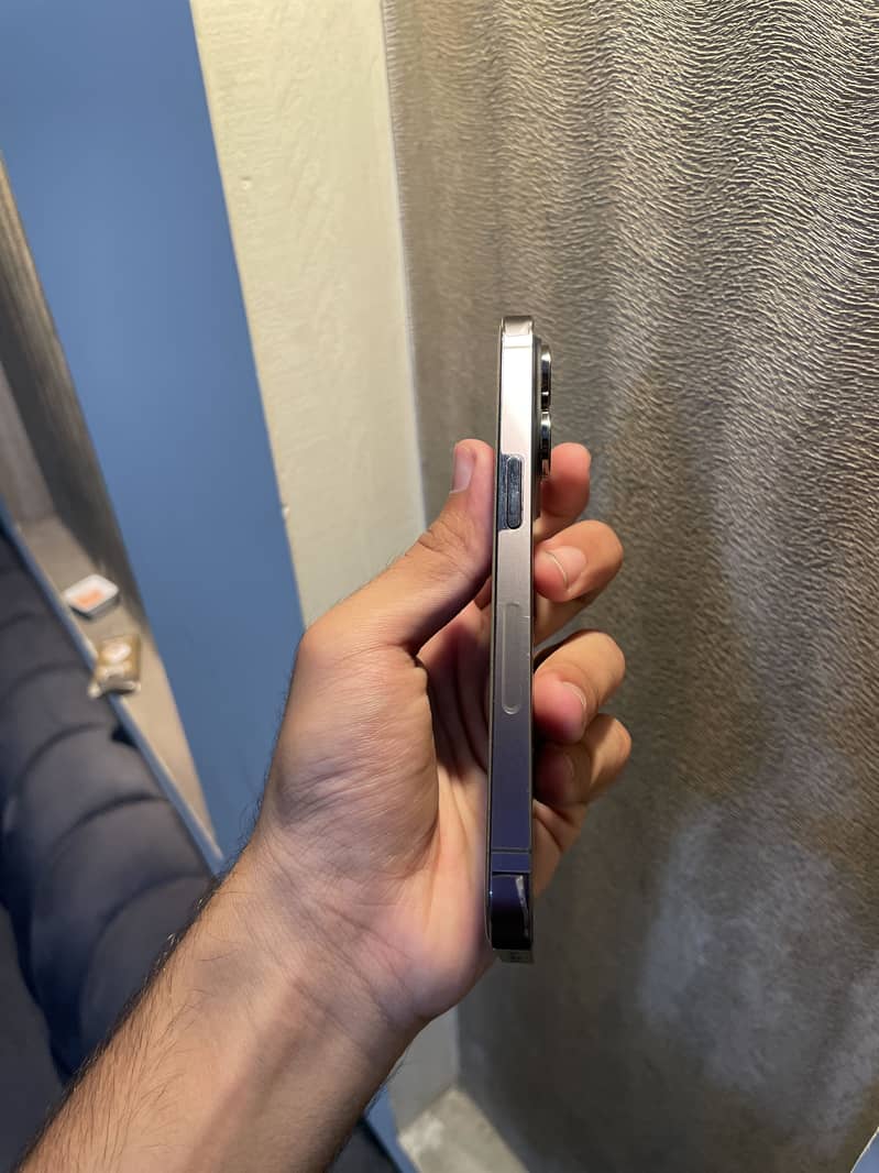 Apple iPhone 14 Pro 3