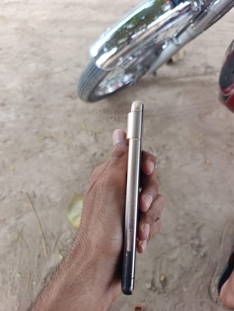 Google Pixel 8 1