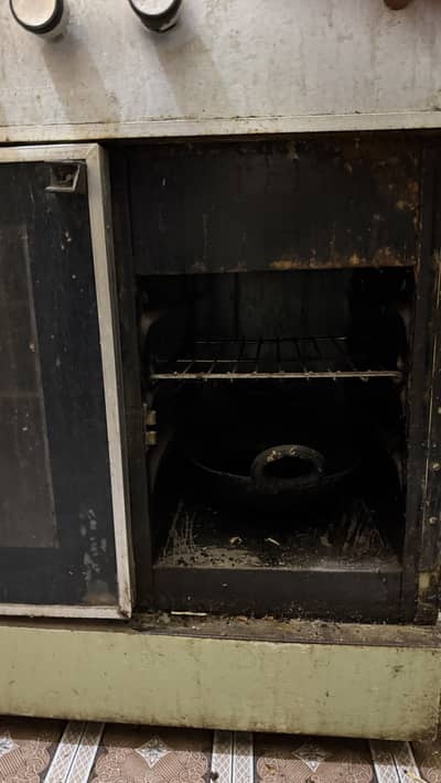 Cooking Range old