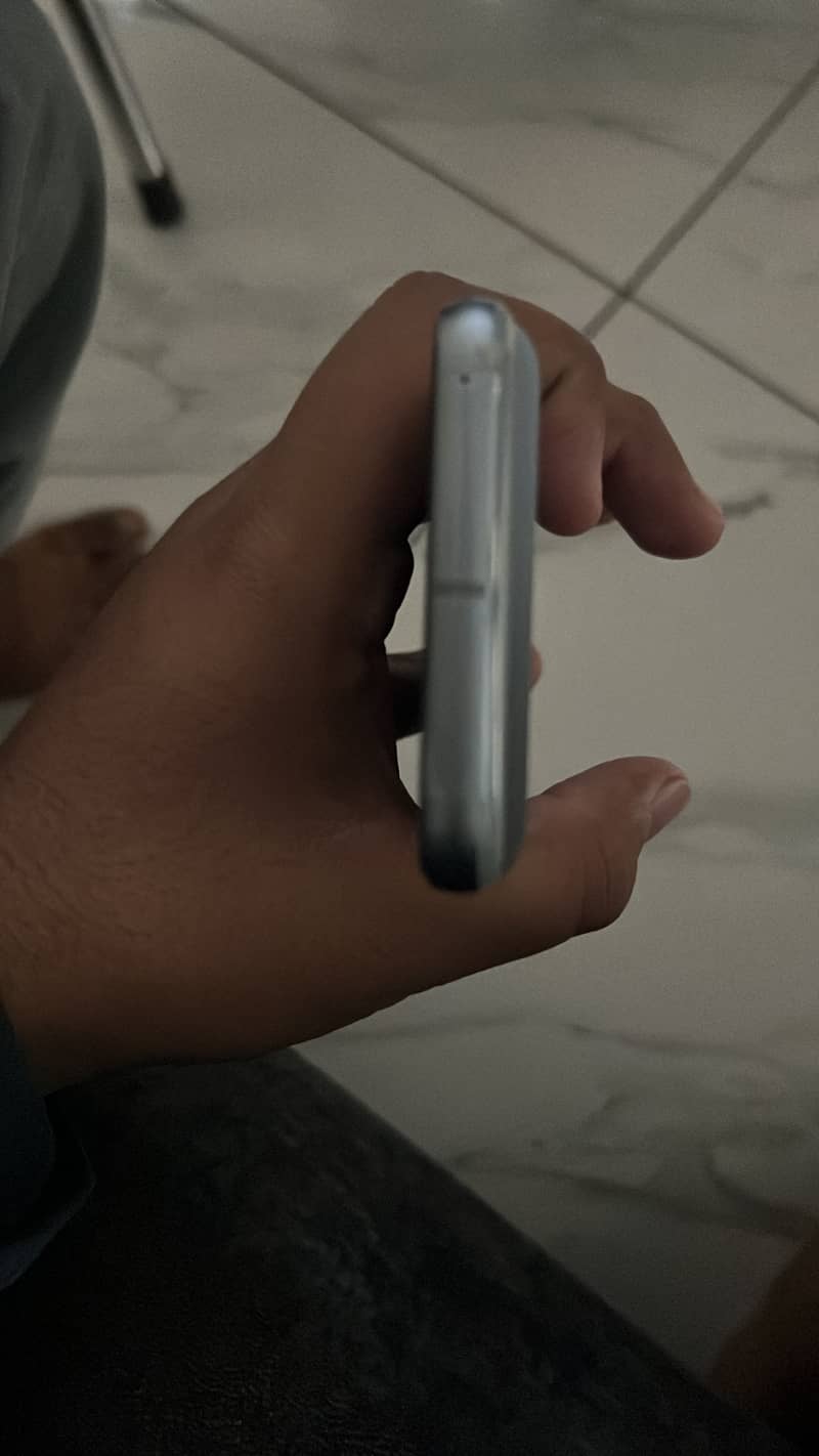 Google Pixel 8 2