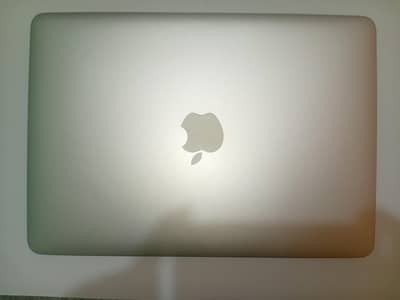 Macbook Pro 2015 Model | 8gb ram | Used