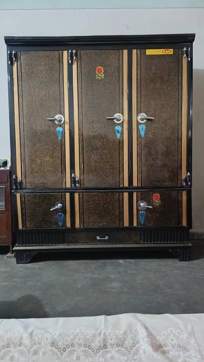 sooting almare 3 door