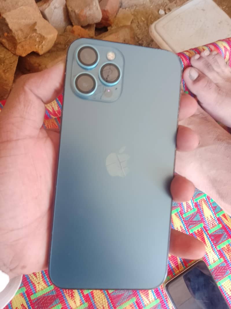 Apple iPhone 12 Pro Max 3