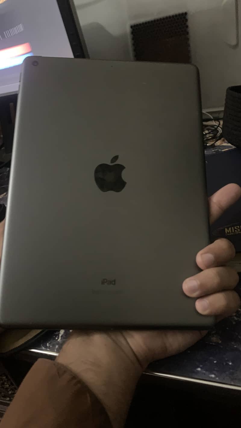 iPad 7th generation 0