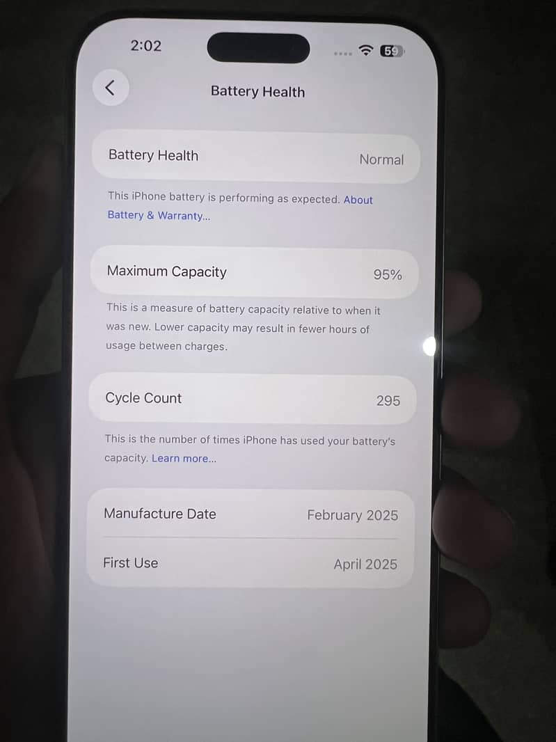 Apple iPhone 16 Pro Max 4
