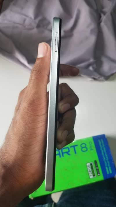 Infinix Smart 8 Pro