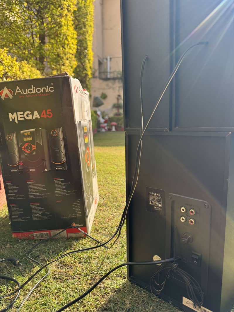 Audionic Mega 45 subwoofers 3
