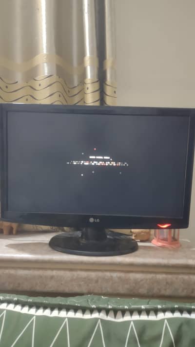 LG MONITOR 24' price negotiable