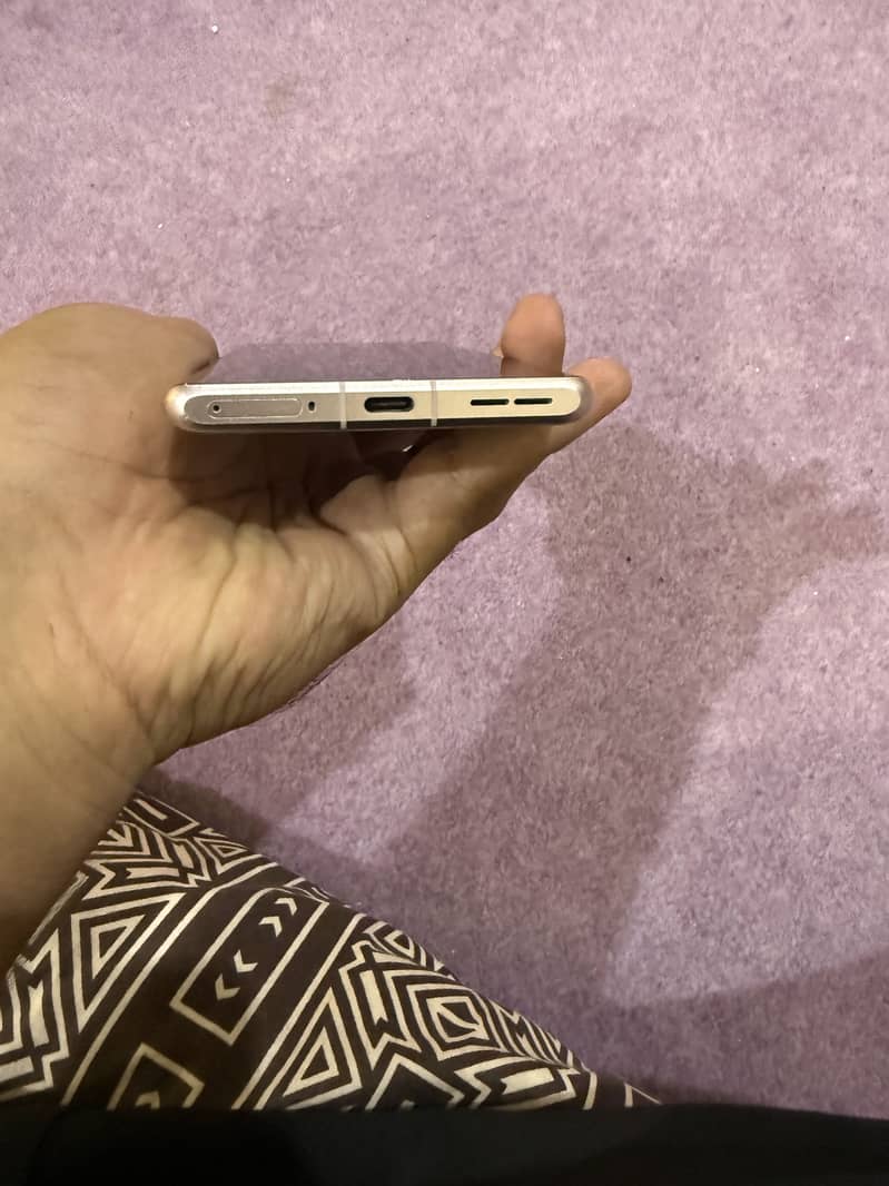 One Plus 12R 1