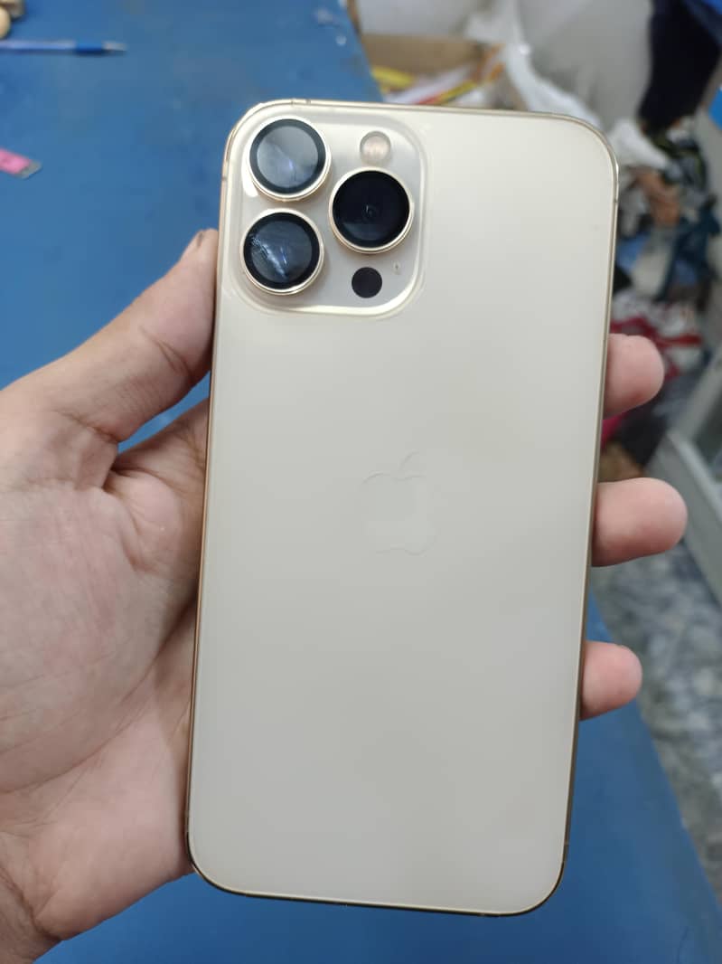 Apple iPhone 13 Pro Max 2