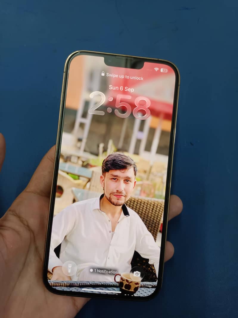 Apple iPhone 13 Pro Max 4