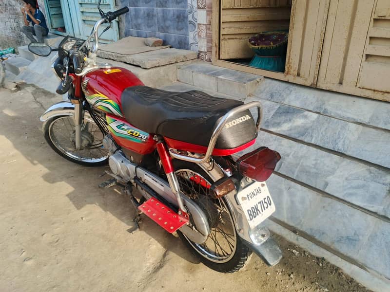 Honda cd70 3