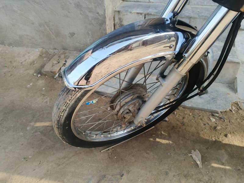 Honda cd70 6