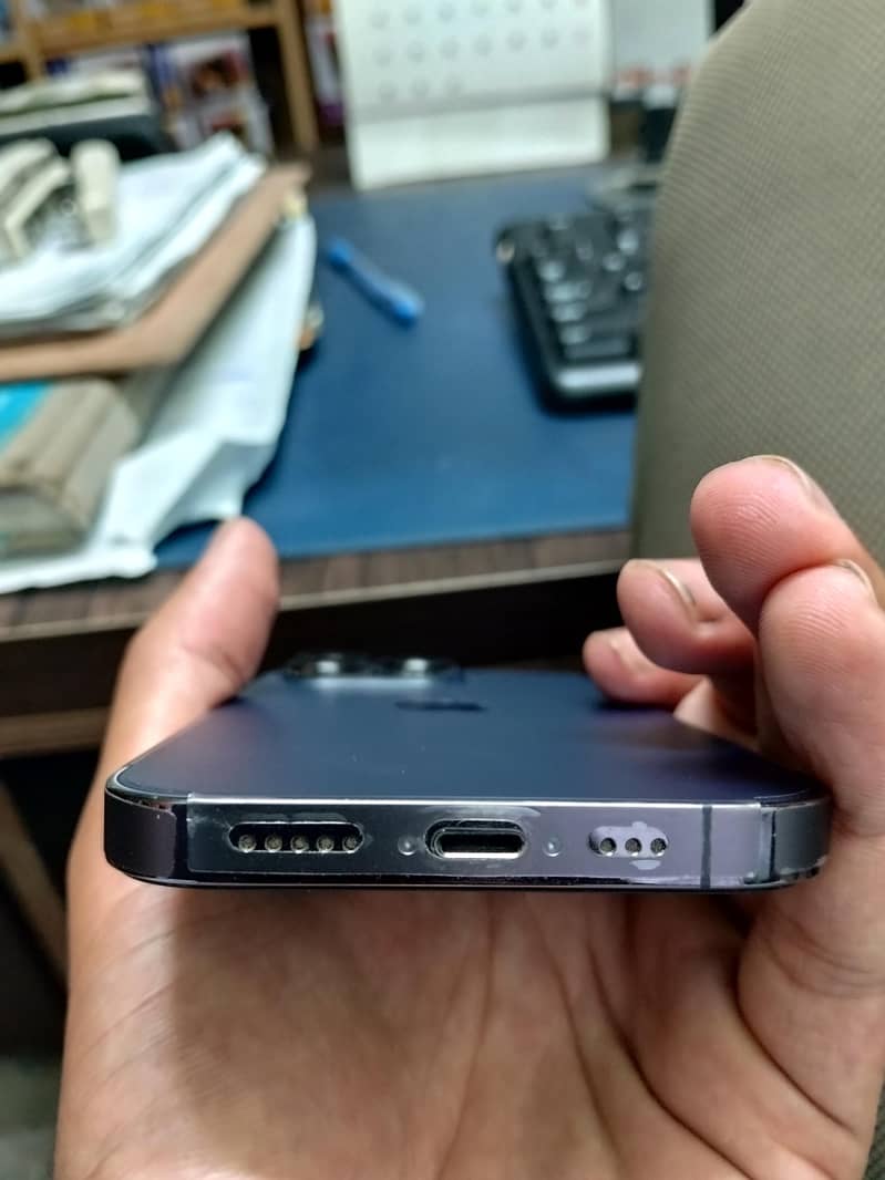 Apple iPhone 14 Pro 1