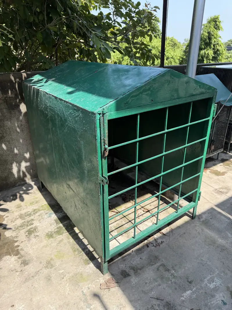 Dog cage — photo 3