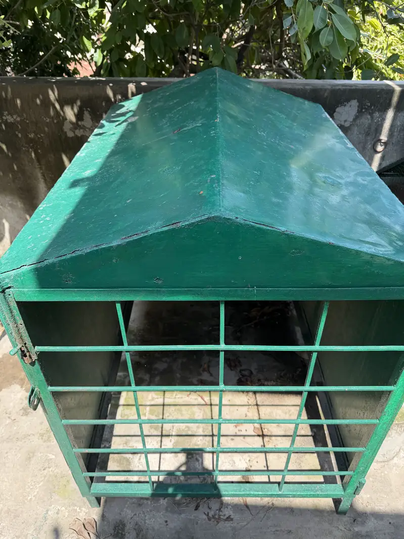 Dog cage — photo 4