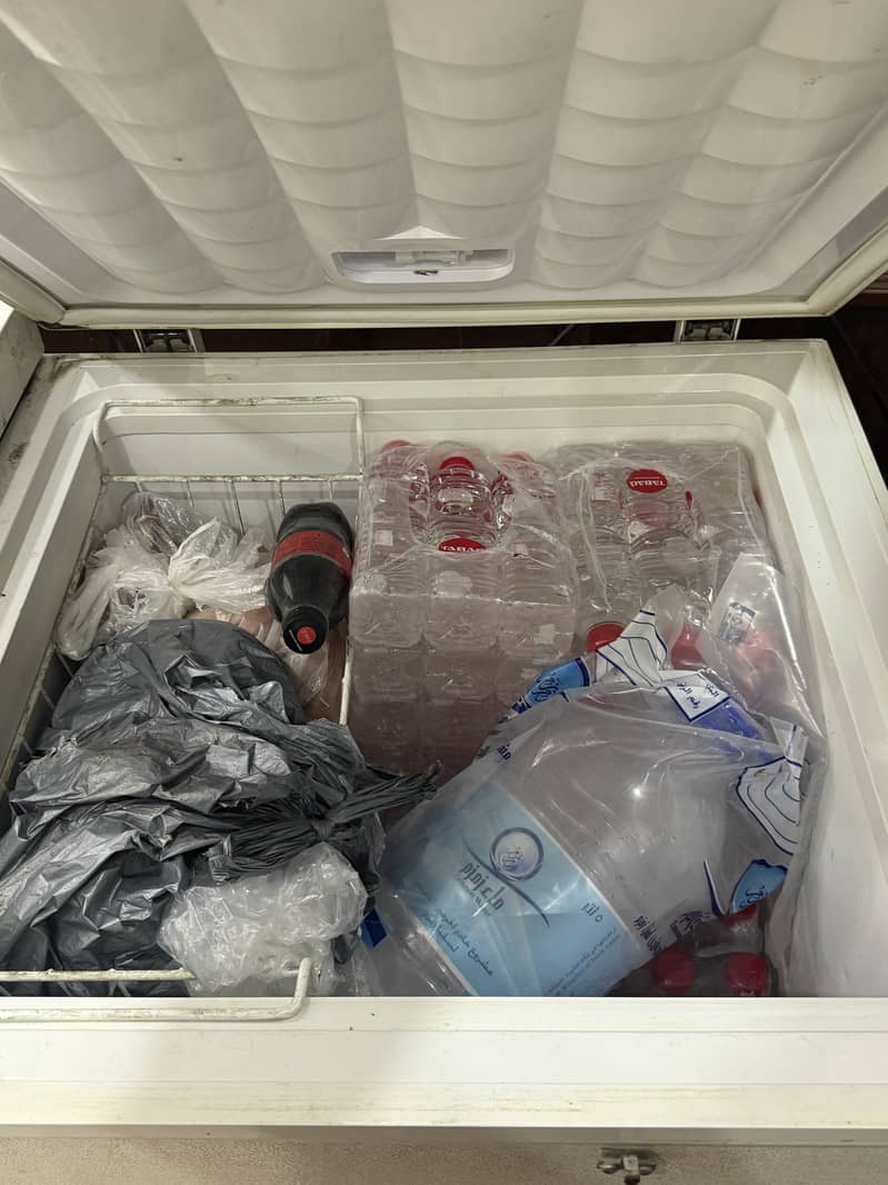 Waves fridge & freezer 3