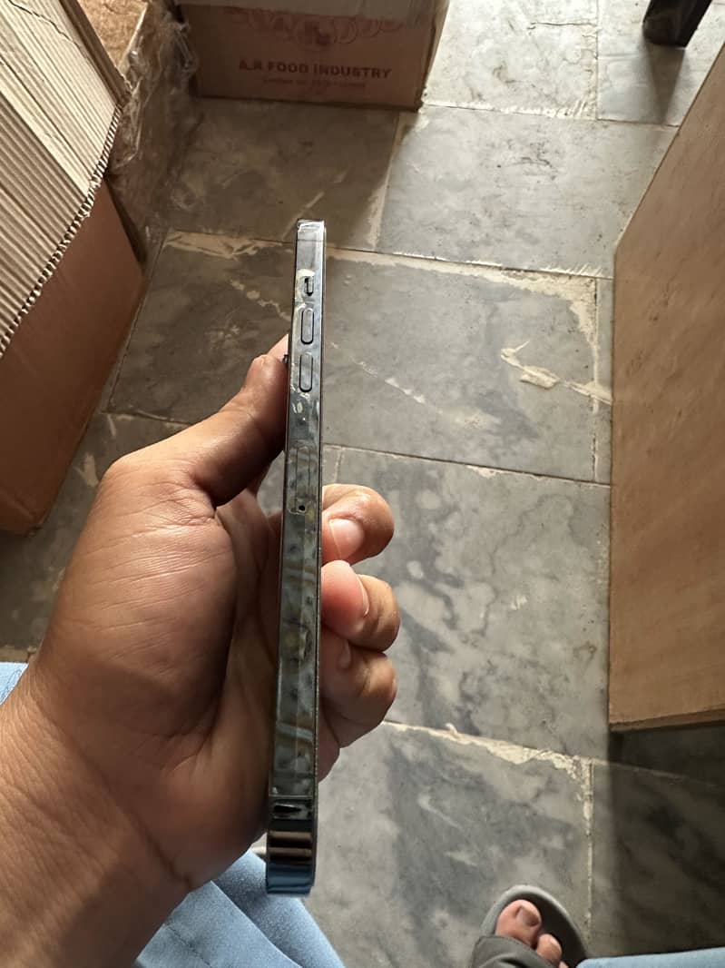 Apple iPhone 12 Pro Max 3