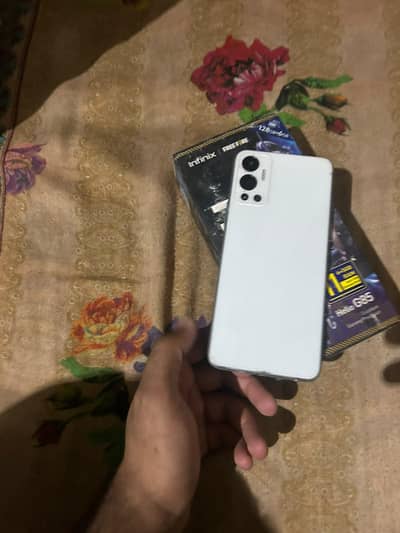 Infinix Hot 10