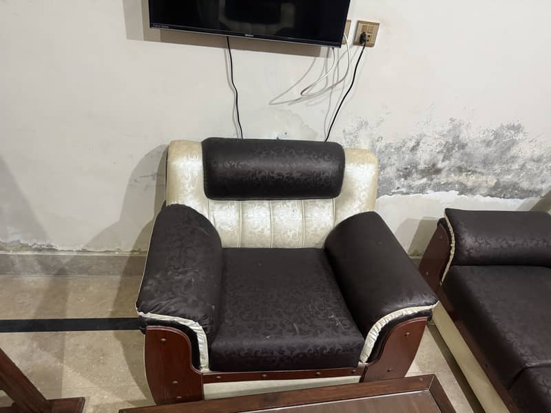 Sofa  for sell 3