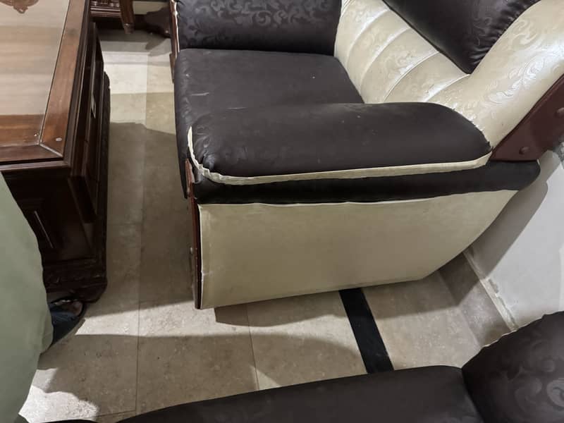 Sofa  for sell 6