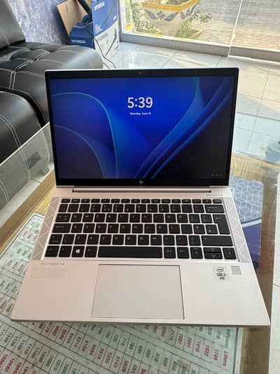 Elite book core i5 10 gen 8/512 lush condition