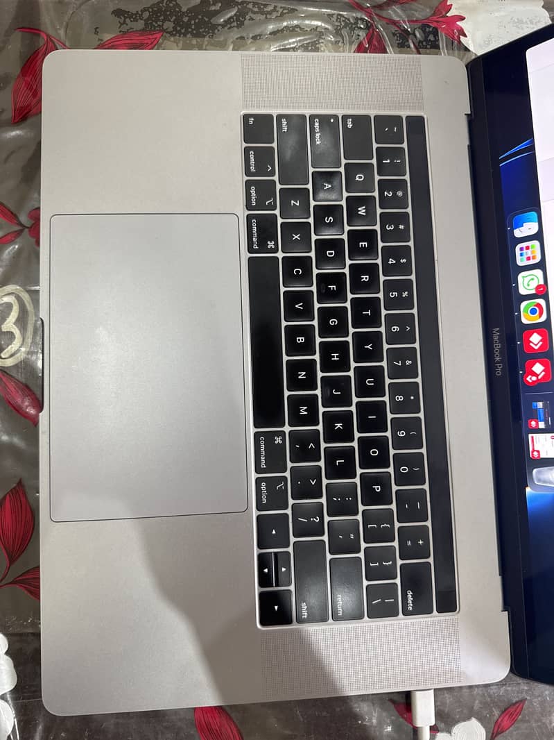 2019 MacBook pro 0
