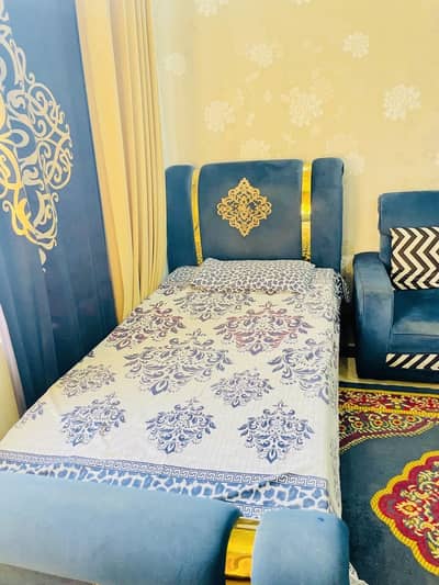 Single Velvet Bed - Royal Blue + Golden Design