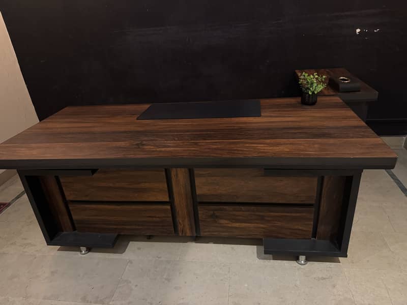 Executive table 8x4 L shape - 10/10 1