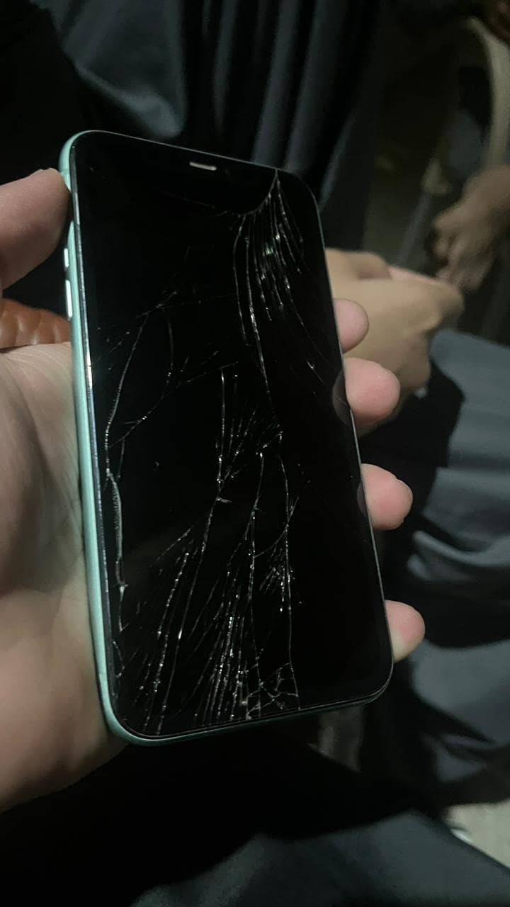 Apple iPhone 11 5