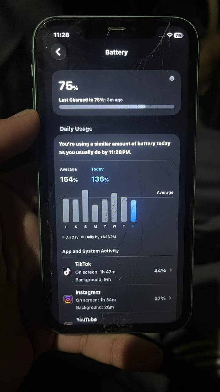 Apple iPhone 11 7