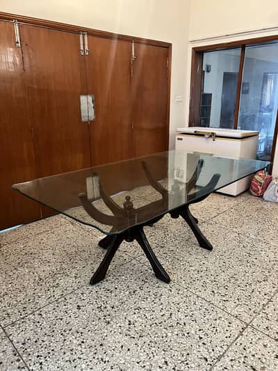 8 seater dining table (without chairs)